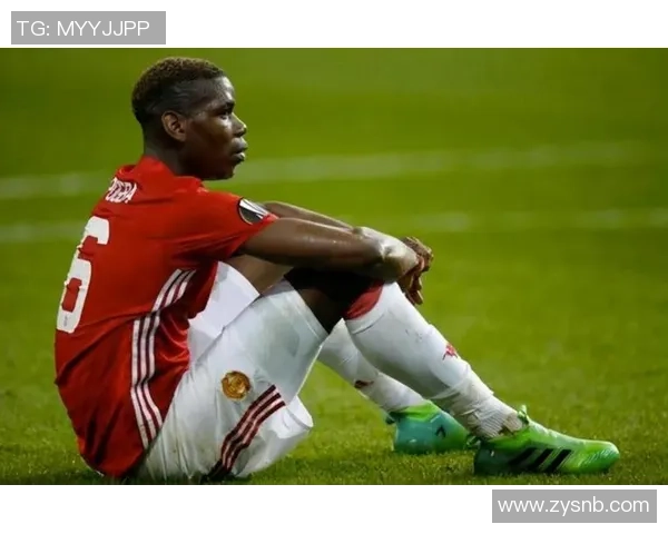 昔日足球明星风采照回顾展现他们的青春魅力与帅气瞬间